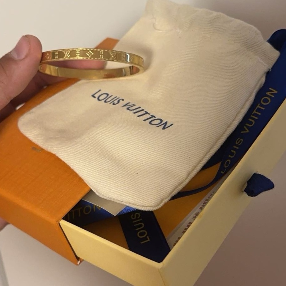 LV monogram Bracelet little bit of wear OS